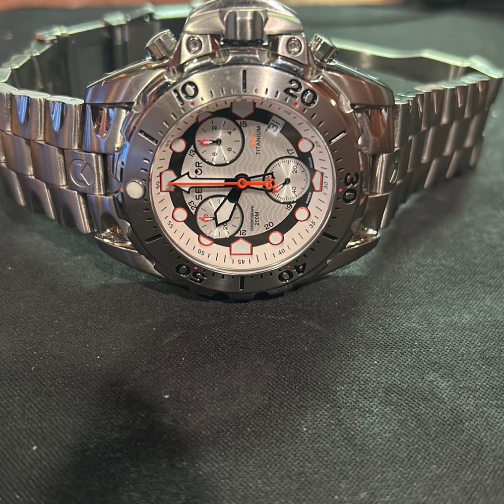 Sector Diver 600 Titanium watch